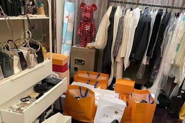 聂荣县回收一线品牌衣服